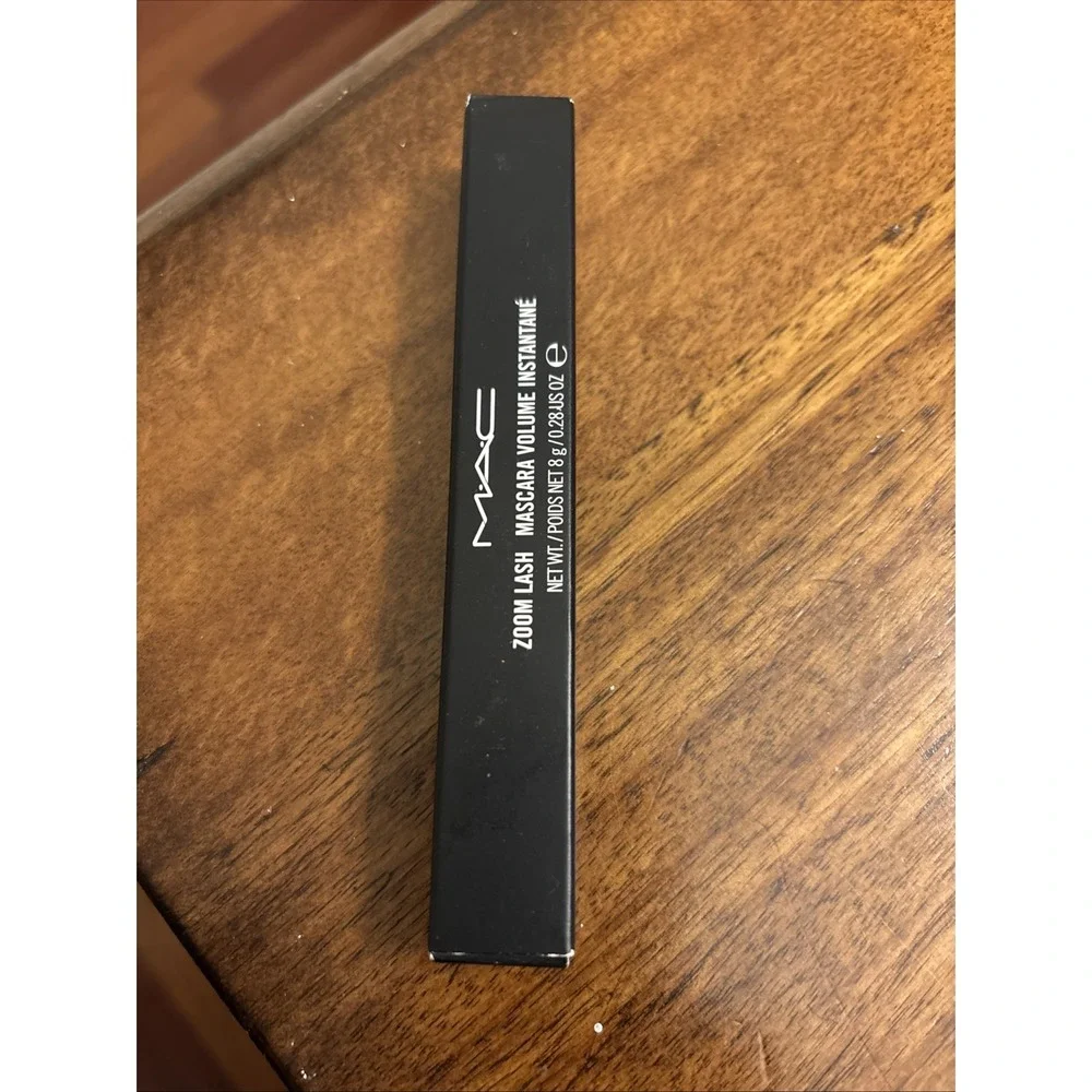 New Unopened MAC‎ Zoom Lash Mascara ZOOMBLACK .28 oz Instant Volume